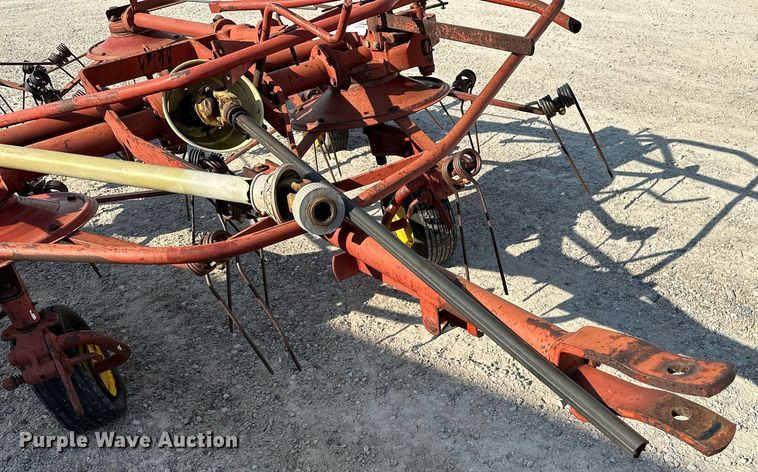 image for item DP3176 New Holland 169  hay tedder