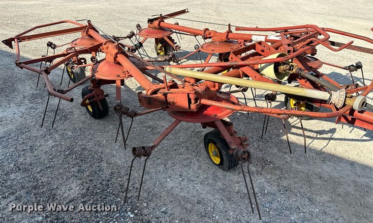 image for item DP3176 New Holland 169  hay tedder