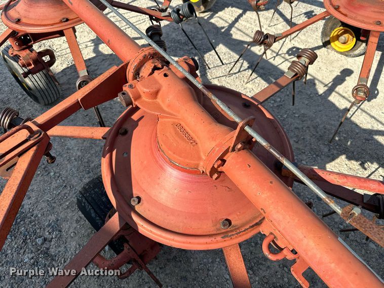 image for item DP3176 New Holland 169  hay tedder