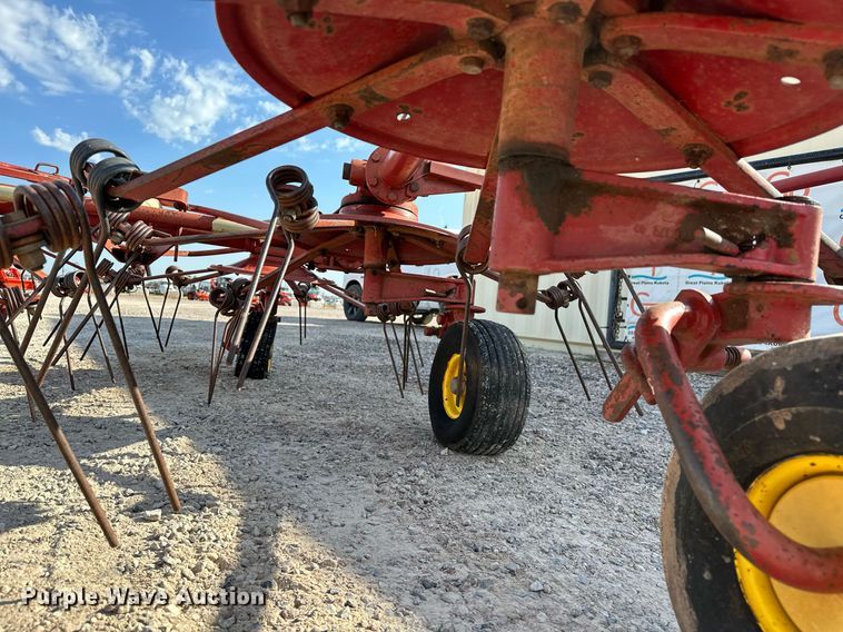 image for item DP3176 New Holland 169  hay tedder