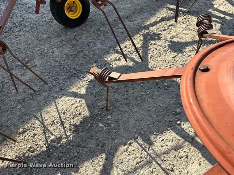 image for item DP3176 New Holland 169  hay tedder