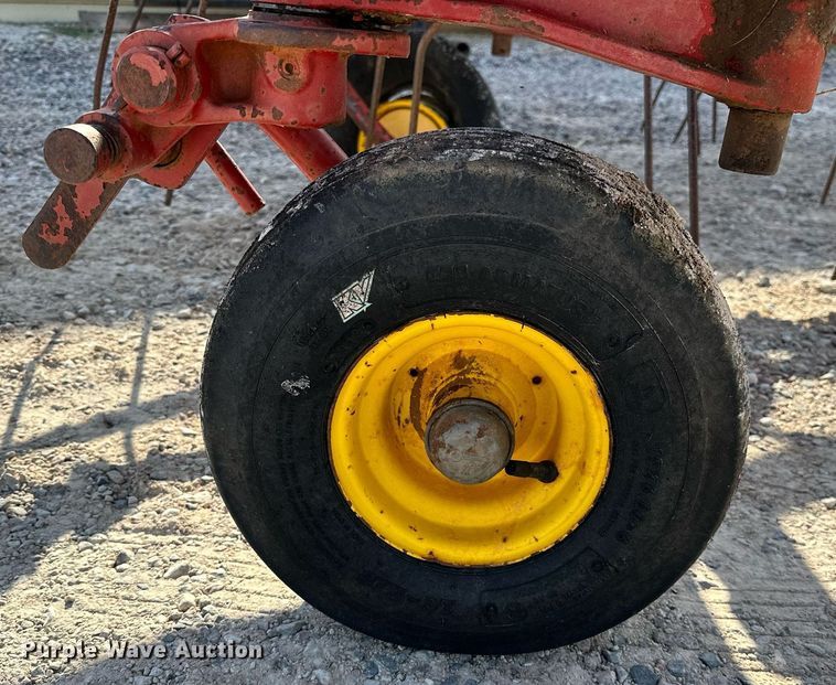 image for item DP3176 New Holland 169  hay tedder