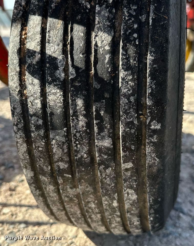 image for item DP3176 New Holland 169  hay tedder