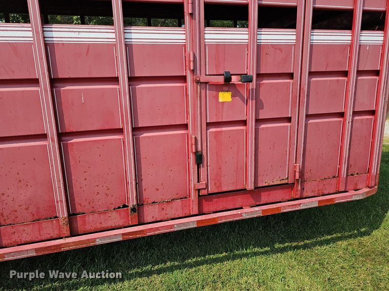 image for item DQ0303 1996 Travalong  livestock trailer