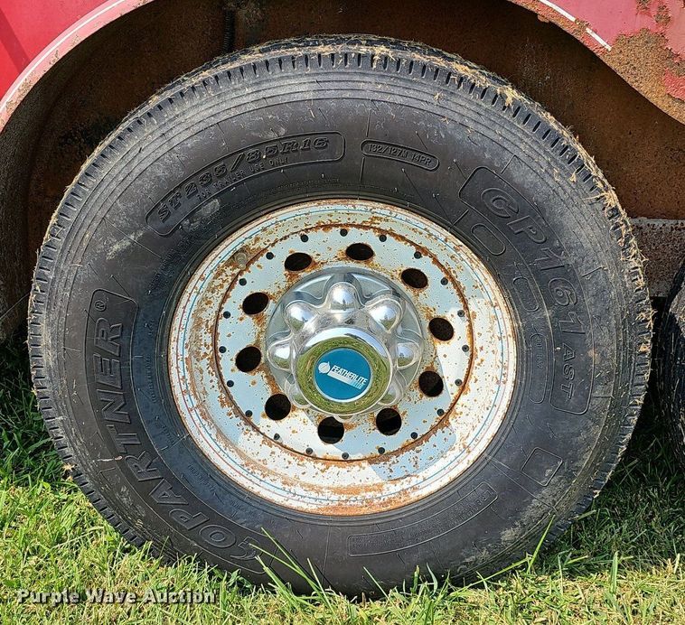 image for item DQ0303 1996 Travalong  livestock trailer