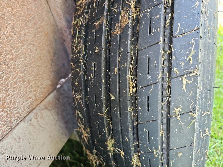 image for item DQ0303 1996 Travalong  livestock trailer