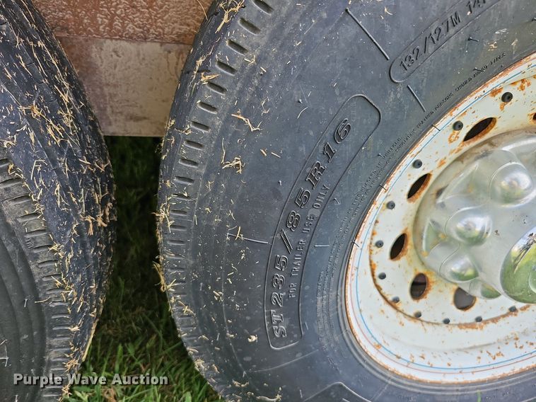 image for item DQ0303 1996 Travalong  livestock trailer