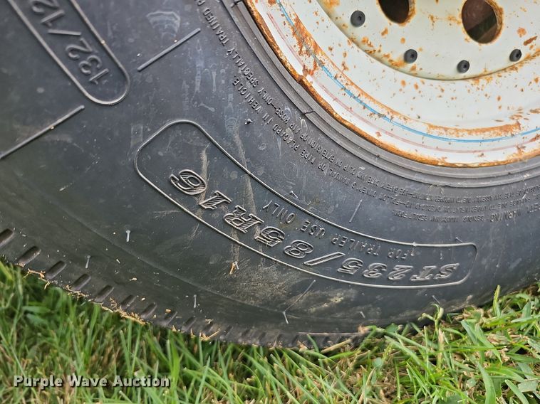 image for item DQ0303 1996 Travalong  livestock trailer