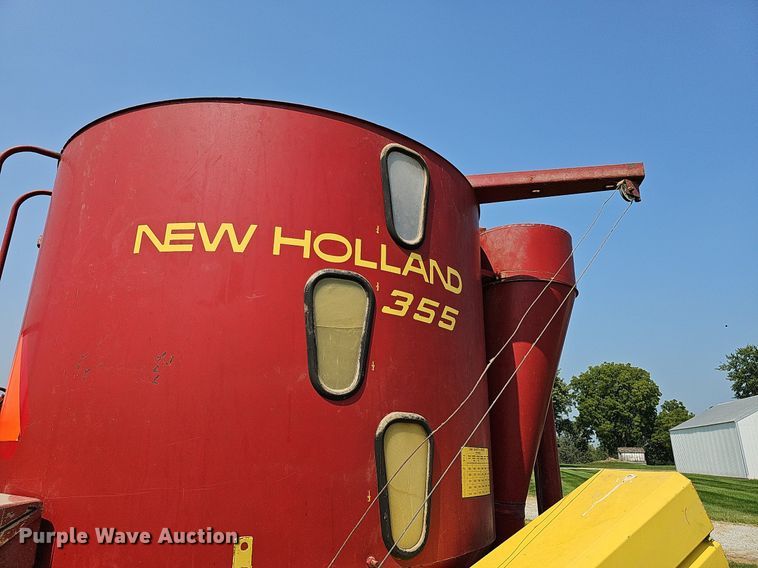 image for item DQ0304 New Holland 355  feed mixer