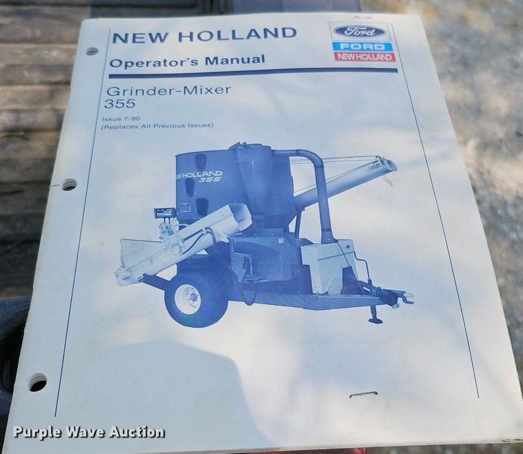 image for item DQ0304 New Holland 355  feed mixer