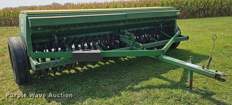 image for item DQ0305 John Deere 8350 266D  grain drill