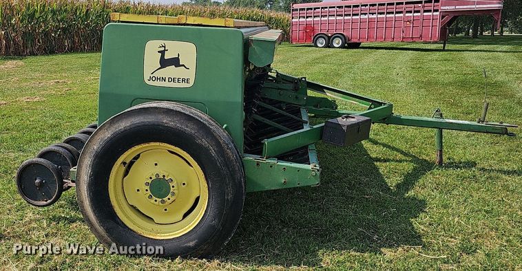 image for item DQ0305 John Deere 8350 266D  grain drill
