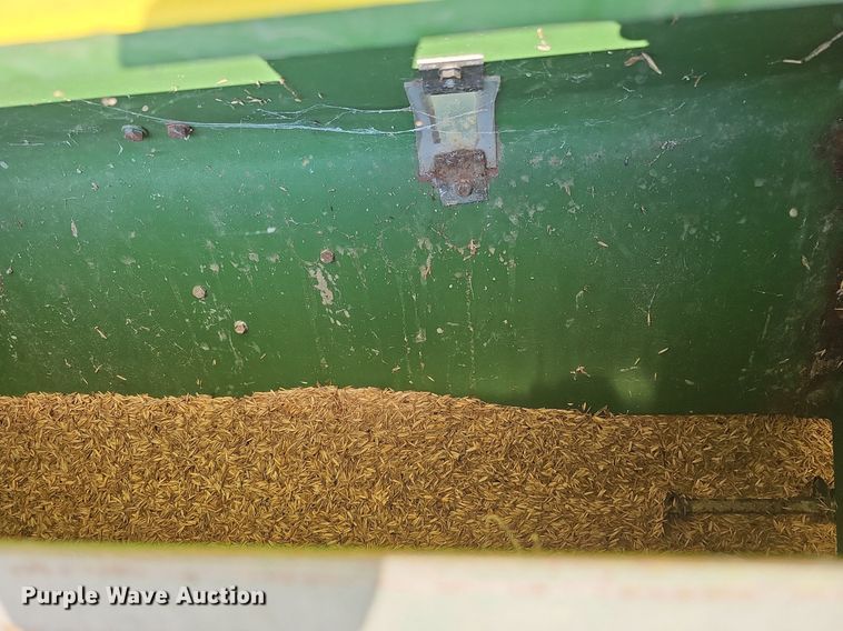 image for item DQ0305 John Deere 8350 266D  grain drill