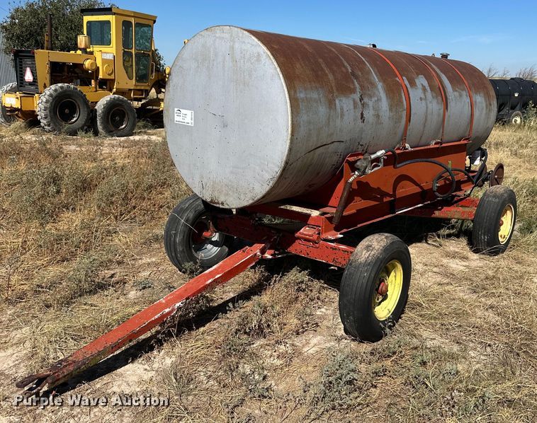 image for item DQ1416 Fuel trailer