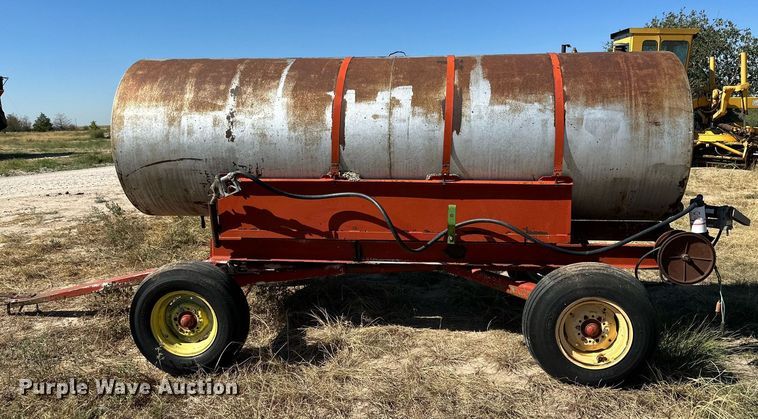 image for item DQ1416 Fuel trailer