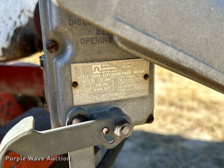 image for item DQ1416 Fuel trailer