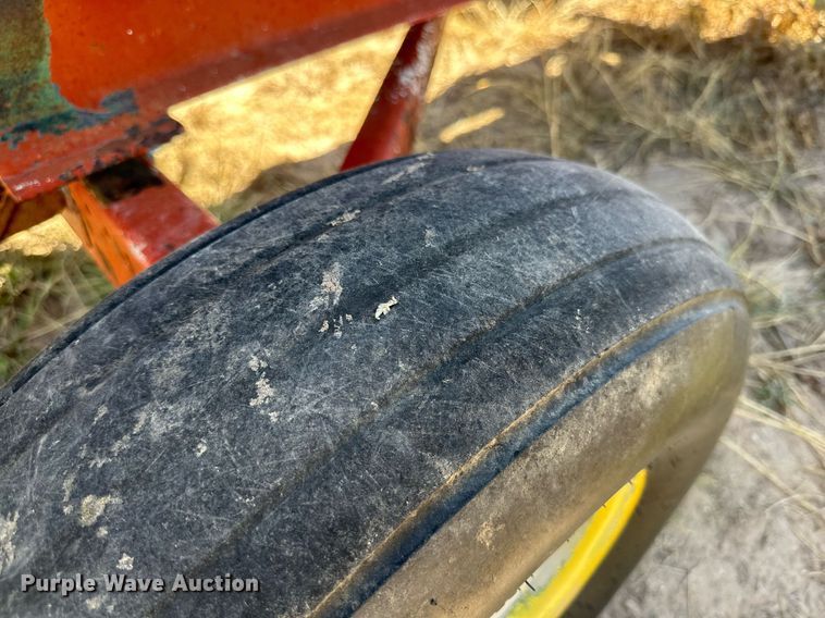 image for item DQ1416 Fuel trailer