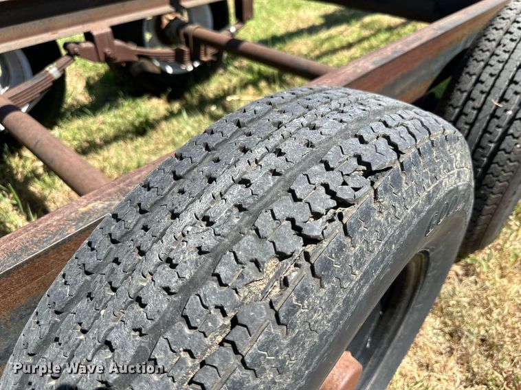 image for item DQ1418 Shop built round bale trailer