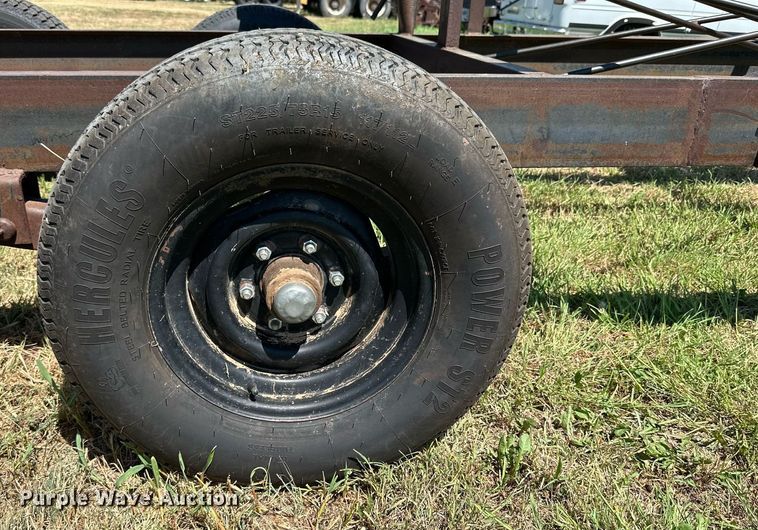 image for item DQ1418 Shop built round bale trailer