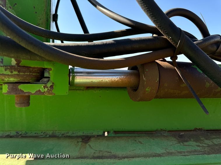 image for item DQ1419 John  Deere 1600  swather / windrower