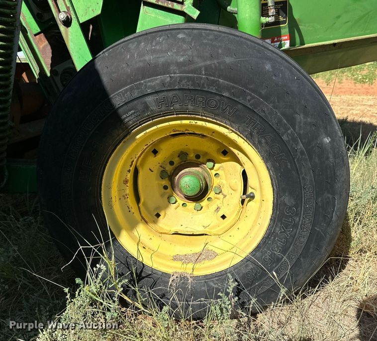 image for item DQ1419 John  Deere 1600  swather / windrower