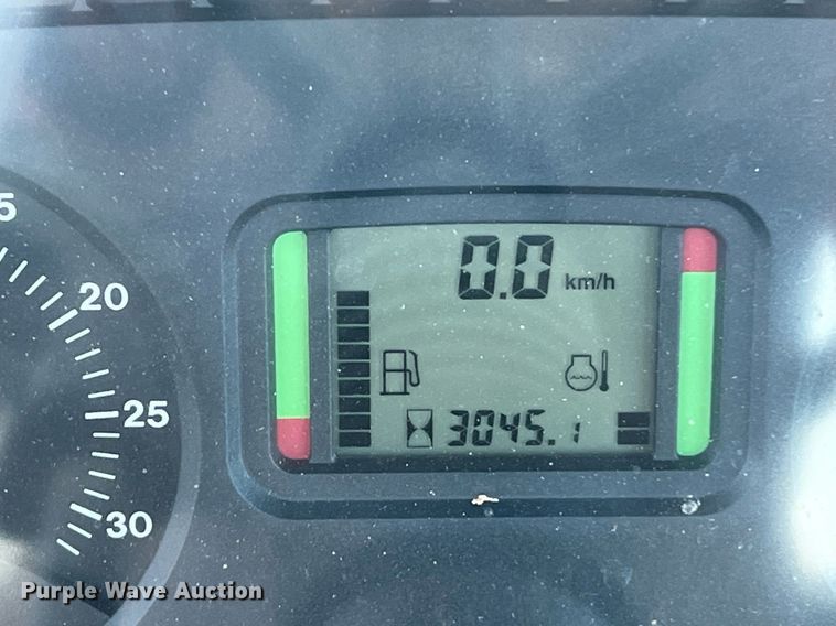 image for item DQ2188 John Deere 6415  tractor