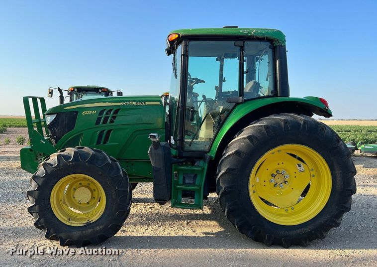 image for item DQ2189 2015 John Deere 6125M  MFWD tractor