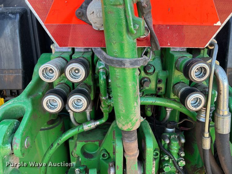 image for item DQ2189 2015 John Deere 6125M  MFWD tractor