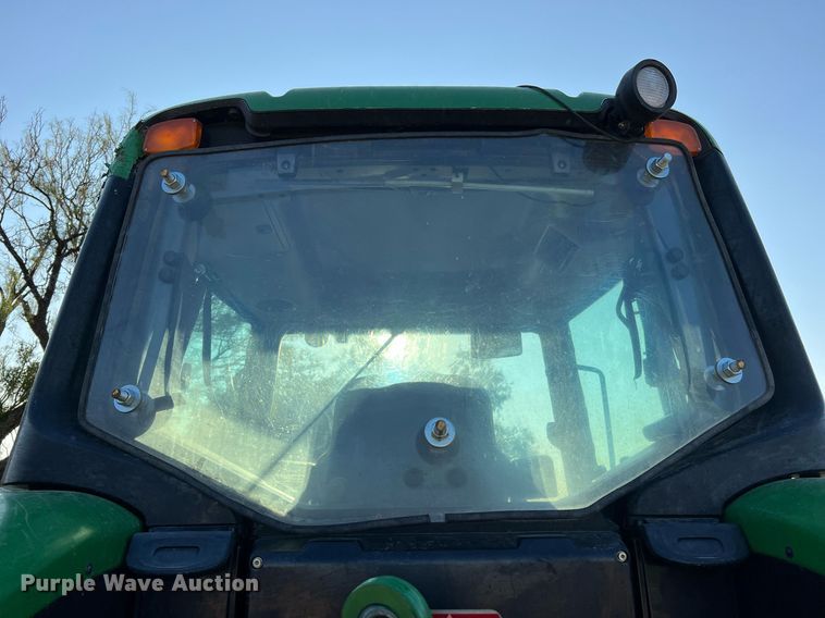 image for item DQ2189 2015 John Deere 6125M  MFWD tractor