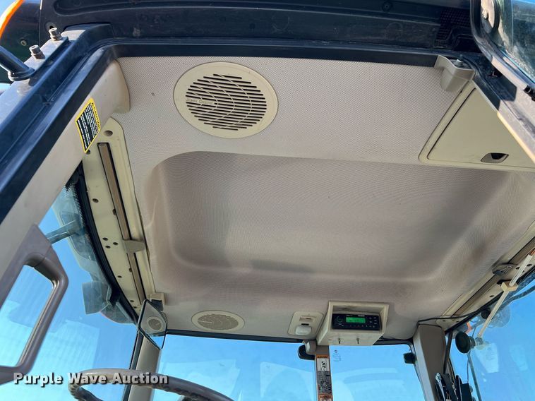 image for item DQ2189 2015 John Deere 6125M  MFWD tractor