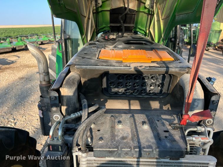 image for item DQ2189 2015 John Deere 6125M  MFWD tractor