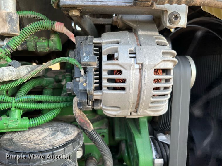 image for item DQ2189 2015 John Deere 6125M  MFWD tractor