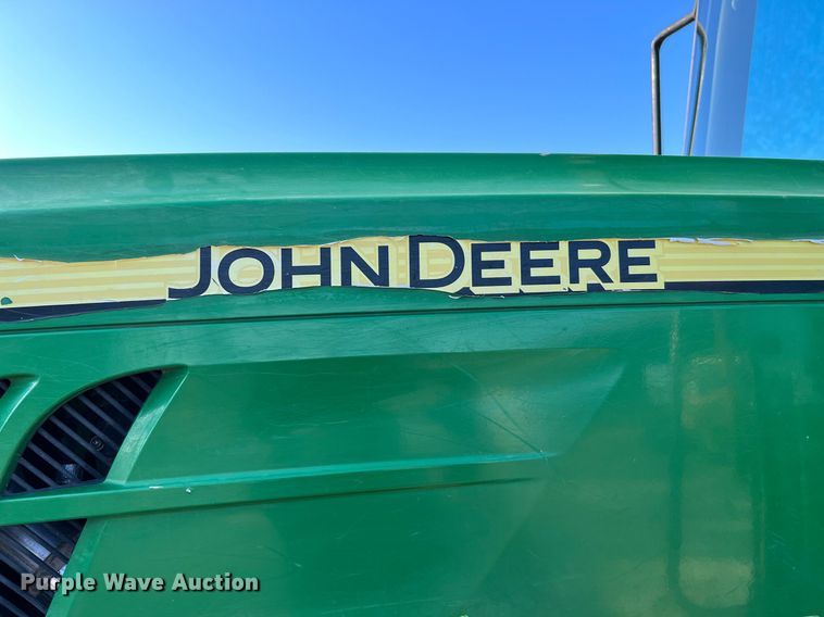 image for item DQ2189 2015 John Deere 6125M  MFWD tractor