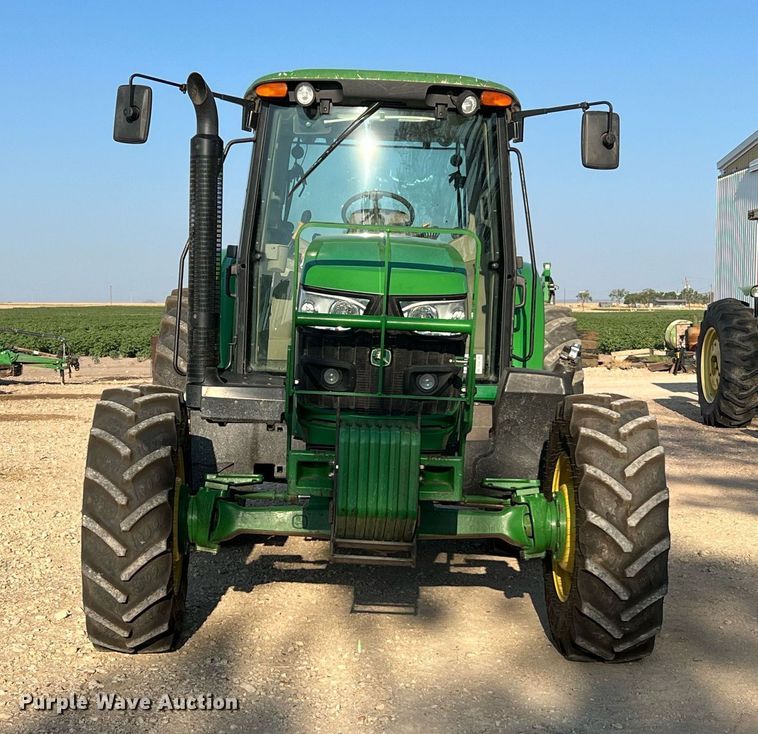 image for item DQ2190 2015 John Deere 6125M  MFWD tractor