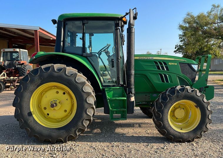 image for item DQ2190 2015 John Deere 6125M  MFWD tractor