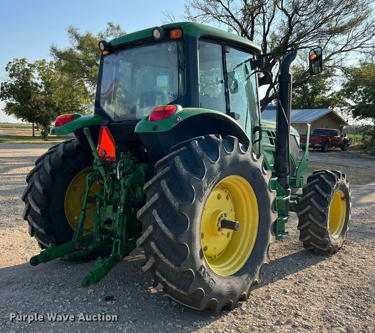 image for item DQ2190 2015 John Deere 6125M  MFWD tractor
