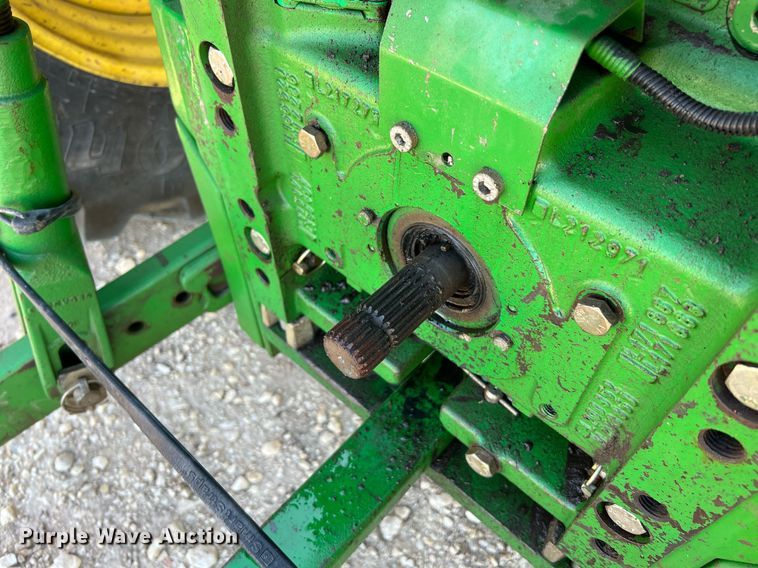 image for item DQ2190 2015 John Deere 6125M  MFWD tractor