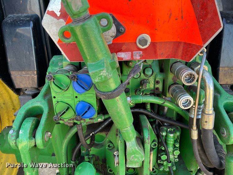 image for item DQ2190 2015 John Deere 6125M  MFWD tractor