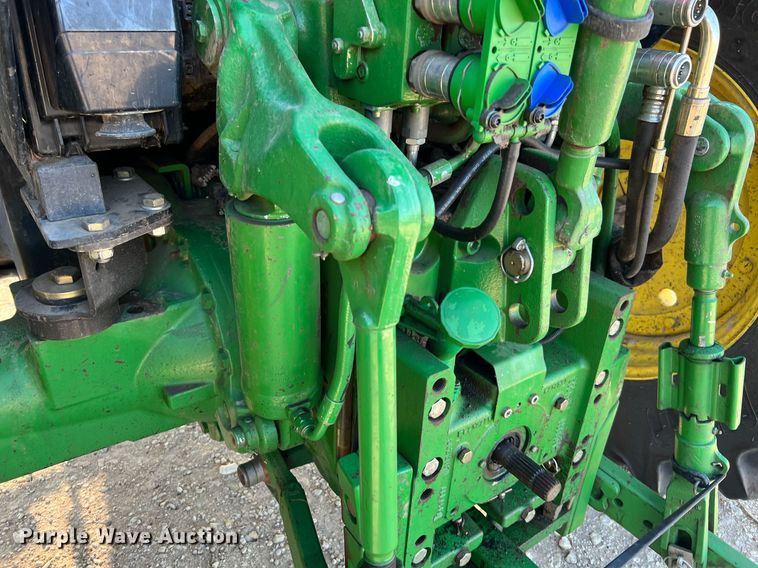 image for item DQ2190 2015 John Deere 6125M  MFWD tractor