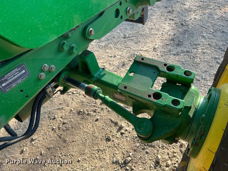 image for item DQ2190 2015 John Deere 6125M  MFWD tractor