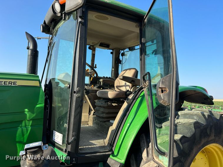 image for item DQ2190 2015 John Deere 6125M  MFWD tractor