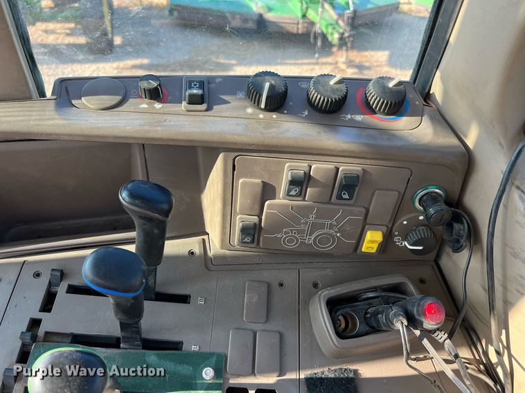 image for item DQ2190 2015 John Deere 6125M  MFWD tractor