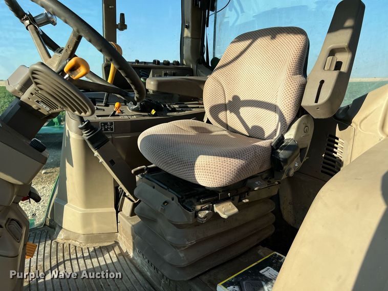 image for item DQ2190 2015 John Deere 6125M  MFWD tractor