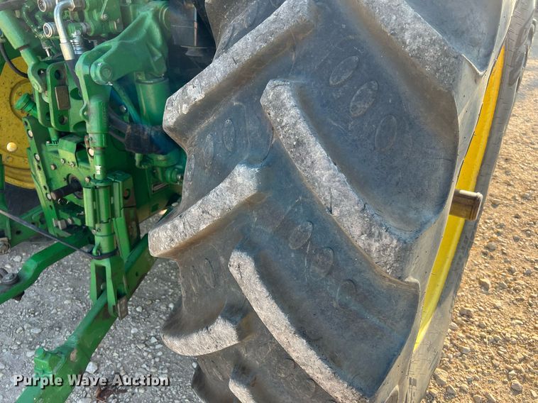 image for item DQ2190 2015 John Deere 6125M  MFWD tractor