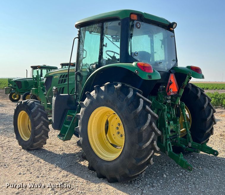 image for item DQ2191 2015 John Deere 6115M  MFWD tractor