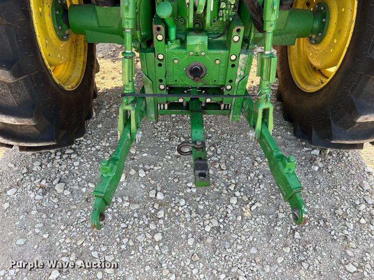 image for item DQ2191 2015 John Deere 6115M  MFWD tractor