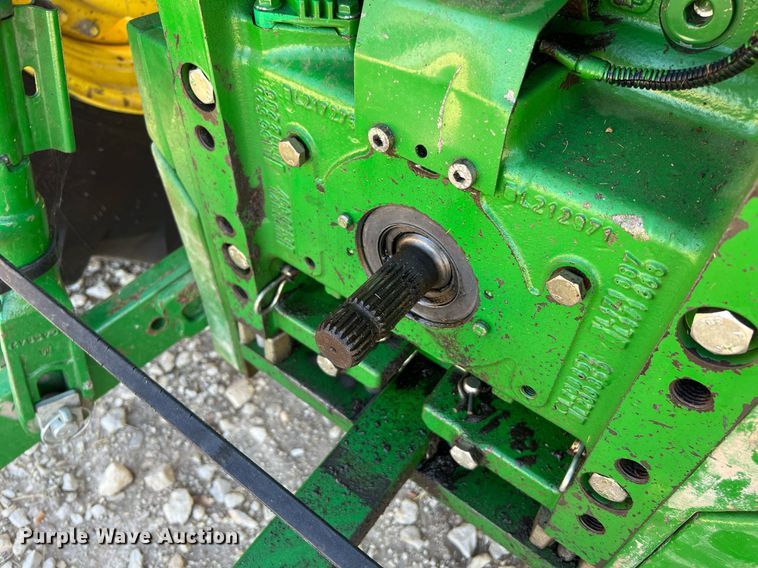 image for item DQ2191 2015 John Deere 6115M  MFWD tractor