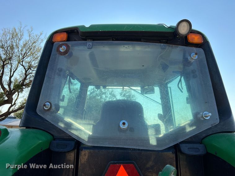 image for item DQ2191 2015 John Deere 6115M  MFWD tractor