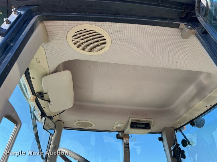 image for item DQ2191 2015 John Deere 6115M  MFWD tractor