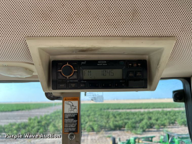 image for item DQ2191 2015 John Deere 6115M  MFWD tractor